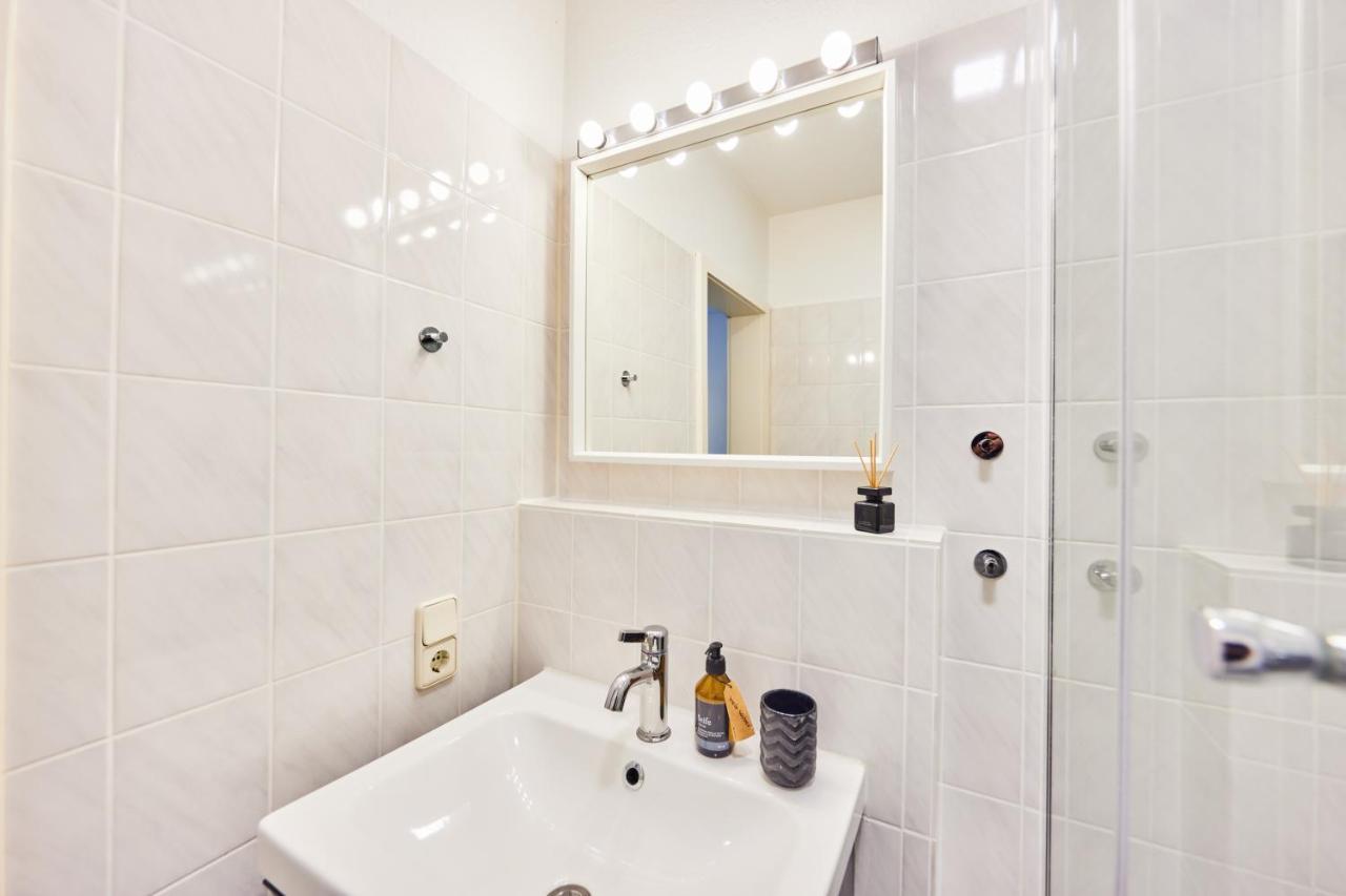 Kvartier2 In Top-Lage, 5 Min Zur Bali-Therme Und Gop, Hdz, Arbeitsplatz, Boxspringbett Bad Oeynhausen Esterno foto